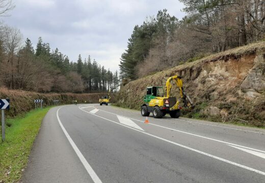 A Xunta comeza esta semana novas tarefas de roza e limpeza nas marxes de estradas autonómicas das provincias da Coruña, de Lugo e de Ourense